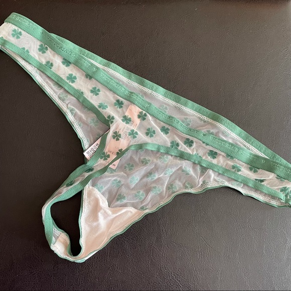 NWT Victoria’s Secret Thong - Picture 2 of 4